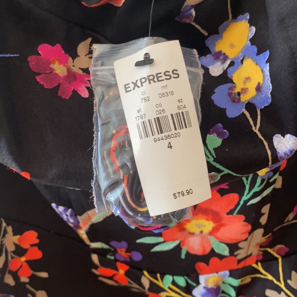 Express sundress - Picture 3 of 5